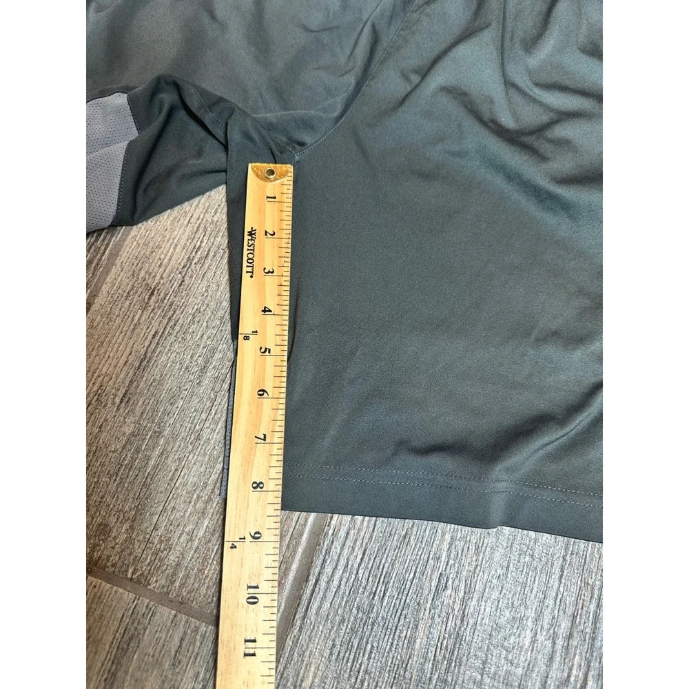 Nike Dri-FIT Men's Medium Gray & Black‎ Athletic training Shorts Activewear
